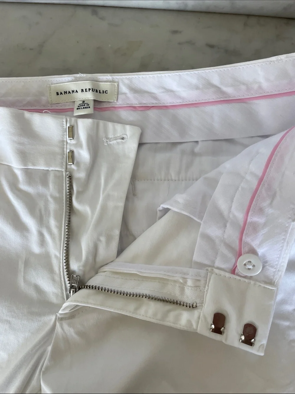 BANANA REPUBLIC Martin Fit White Bermuda Shorts with Back Flap Pockets 8